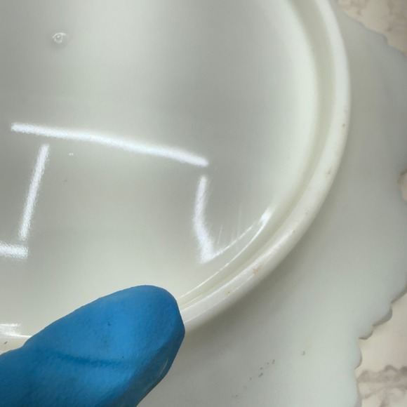 Vintage Fenton Milk Glass Leaf Serving Dish Handle 50s Art Glass Serving Platter - Picture 5 of 12